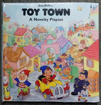 Image for TOY TOWN:  A NOVELTY PLAYSET.  (PLAY SET.)